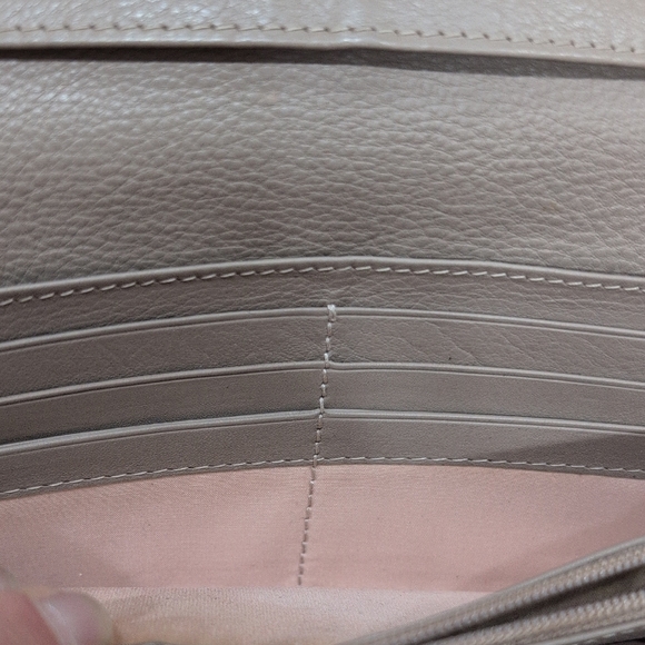 Radley London Beige Leather Wallet - Picture 10 of 12